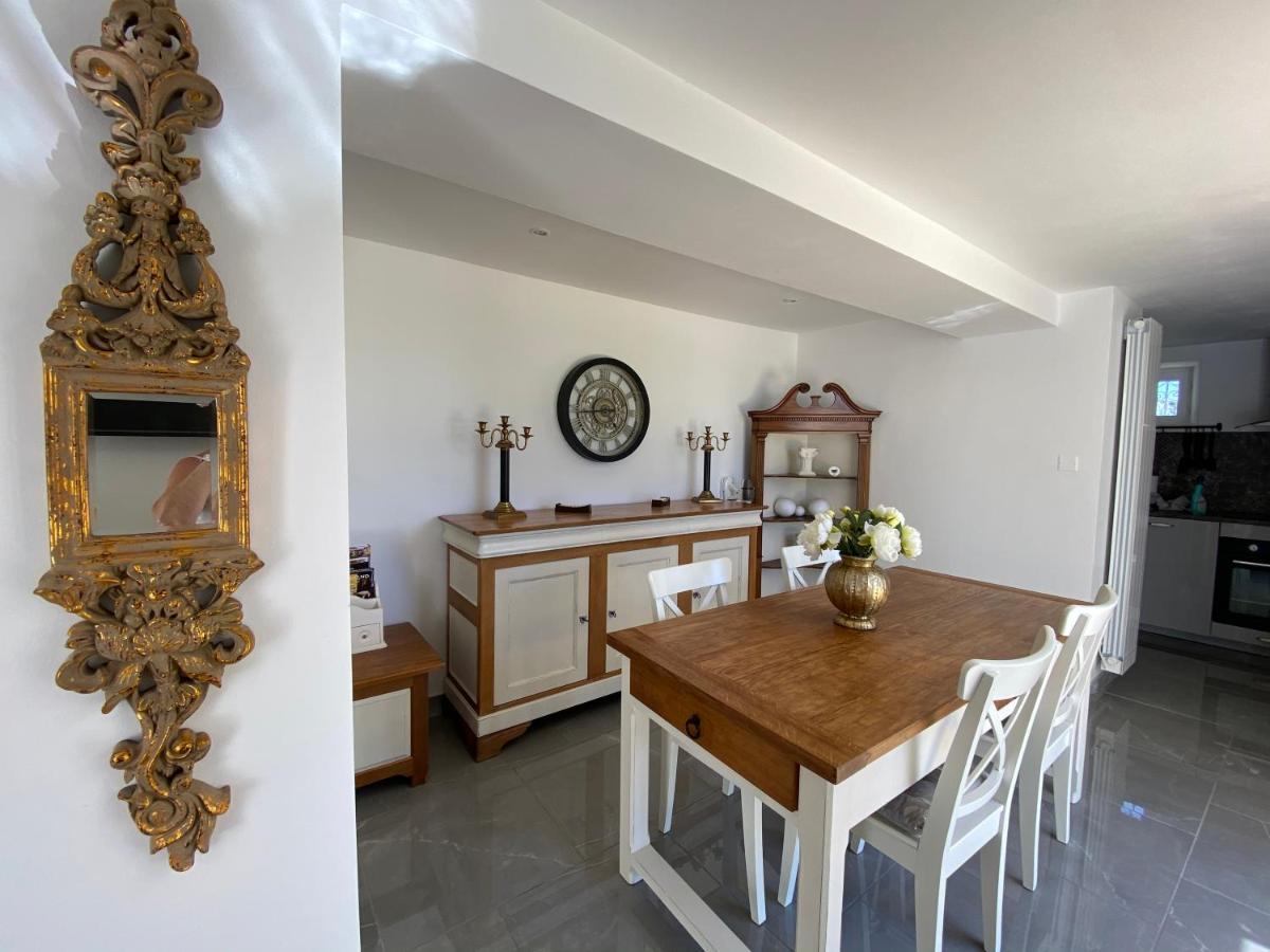 Amity. Exclusive Poolside Garden Apartment Sarlat-la-Caneda Luaran gambar