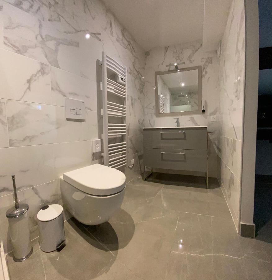 Amity. Exclusive Poolside Garden Apartment Sarlat-la-Caneda Luaran gambar