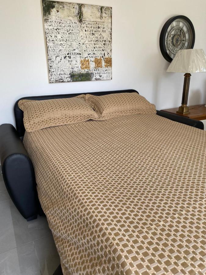 Amity. Exclusive Poolside Garden Apartment Sarlat-la-Caneda Luaran gambar